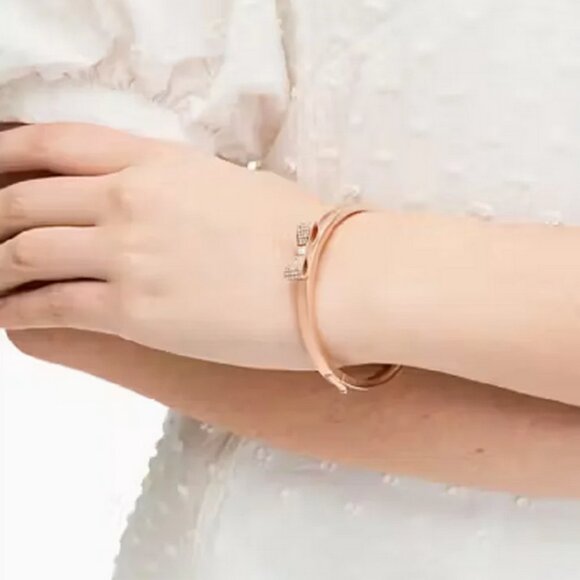 Kate Spade Ready Set Bow Pave Bangle Hinge Bracelet Clear Rose Gold NEW Jewelry - Picture 4 of 5
